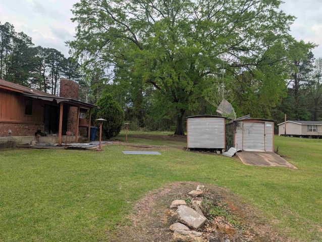 3062 Mount Holly Rd, Camden, AR 71701