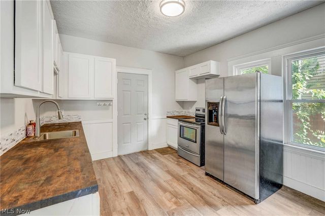 3520 Krather Road, Cleveland, OH 44109
