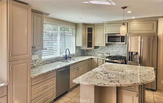 26602 Cortina, Mission Viejo, CA 92691