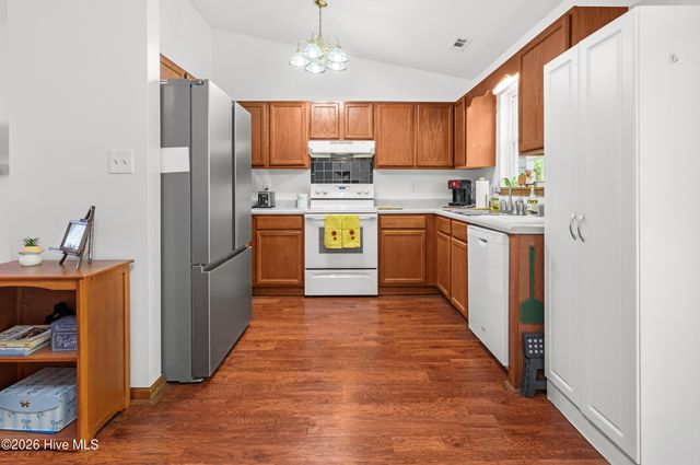 106 Ellen Court, Jacksonville, NC 28540