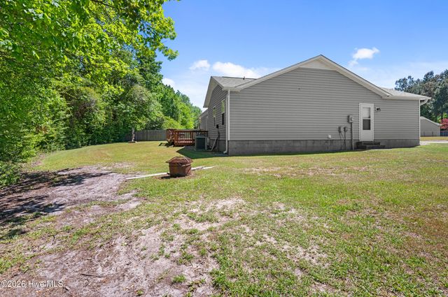 106 Ellen Court, Jacksonville, NC 28540