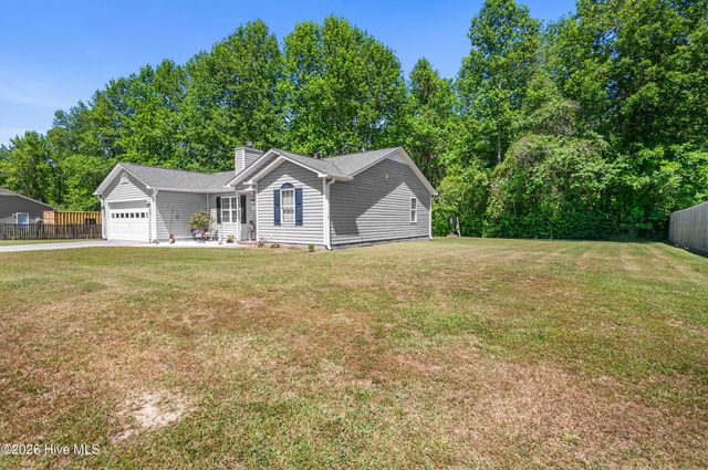 106 Ellen Court, Jacksonville, NC 28540