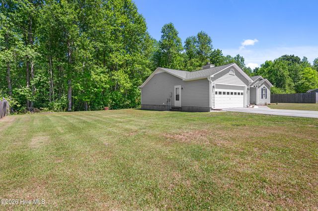 106 Ellen Court, Jacksonville, NC 28540