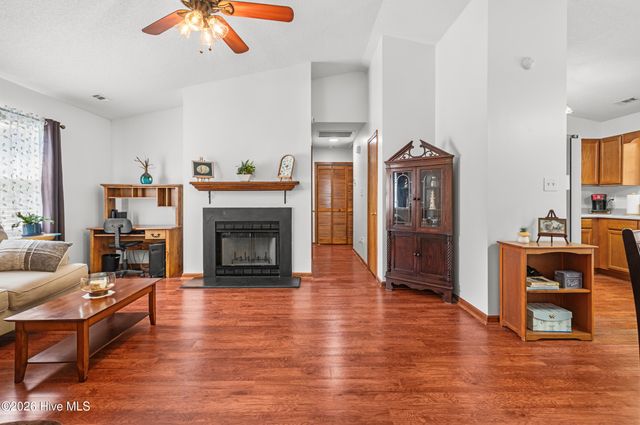 106 Ellen Court, Jacksonville, NC 28540