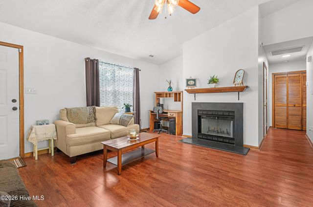 106 Ellen Court, Jacksonville, NC 28540