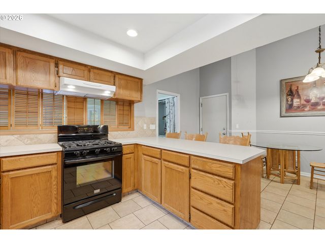 6829 Se 144TH Ave, Portland, OR 97236