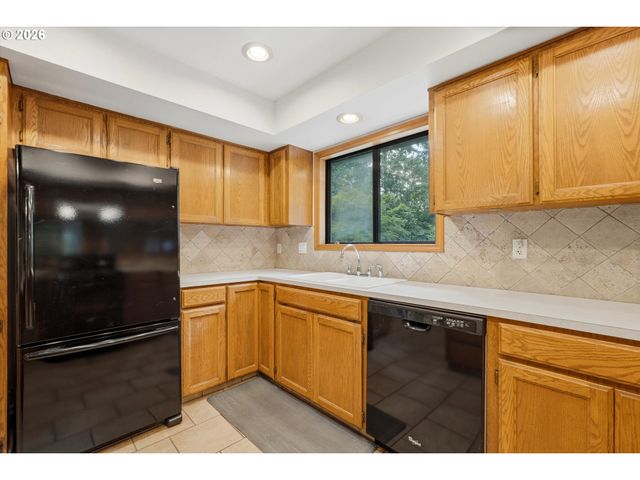 6829 Se 144TH Ave, Portland, OR 97236