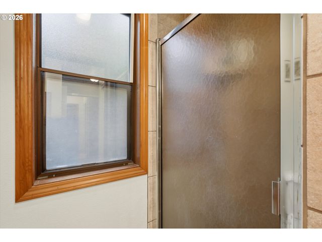 6829 Se 144TH Ave, Portland, OR 97236