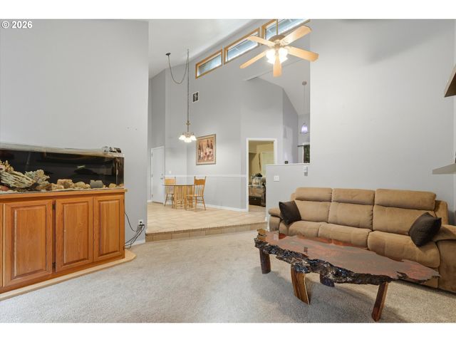 6829 Se 144TH Ave, Portland, OR 97236
