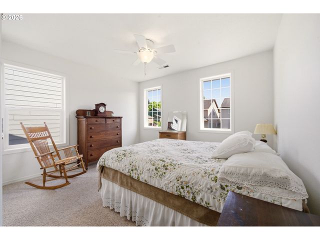 102 Ne 153RD St, Vancouver, WA 98685