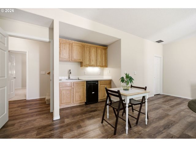102 Ne 153RD St, Vancouver, WA 98685