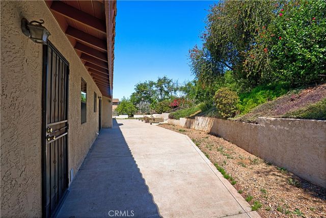 8258 Via Urner Way, Bonsall, CA 92003