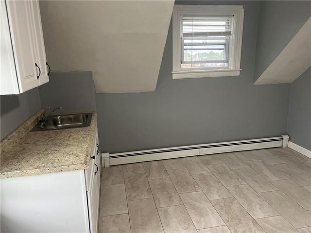 9 Sprague Avenue 3, Cranston, RI 02910