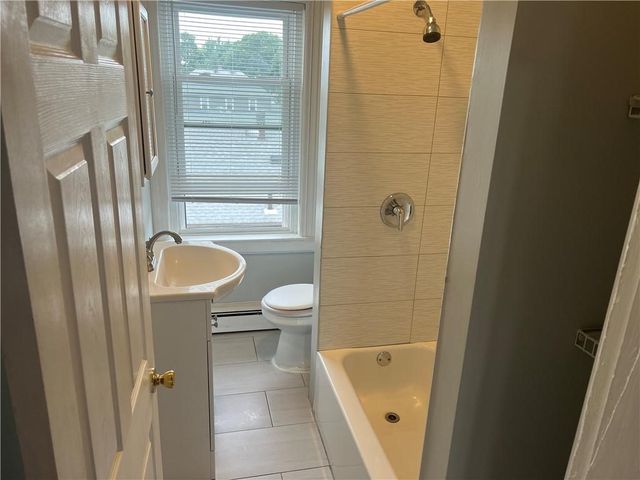 9 Sprague Avenue 3, Cranston, RI 02910