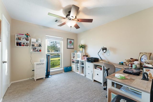 304 Hildred Avenue, Conroe, TX 77303