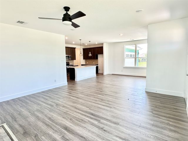 1356 Orange Blossom Court, Gainesville, TX 76240