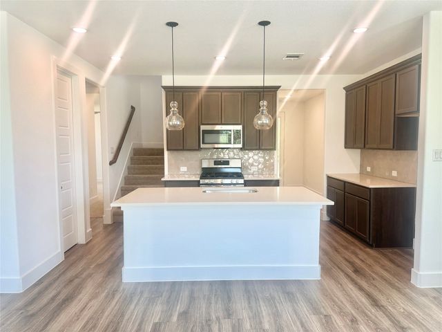 1356 Orange Blossom Court, Gainesville, TX 76240