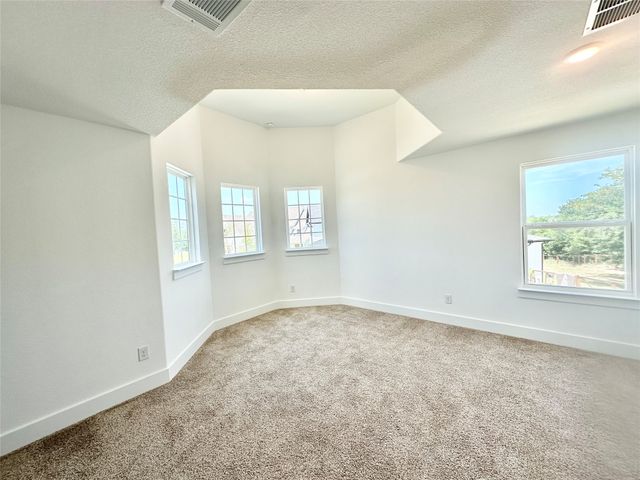 1356 Orange Blossom Court, Gainesville, TX 76240