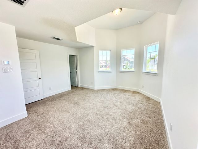 1356 Orange Blossom Court, Gainesville, TX 76240