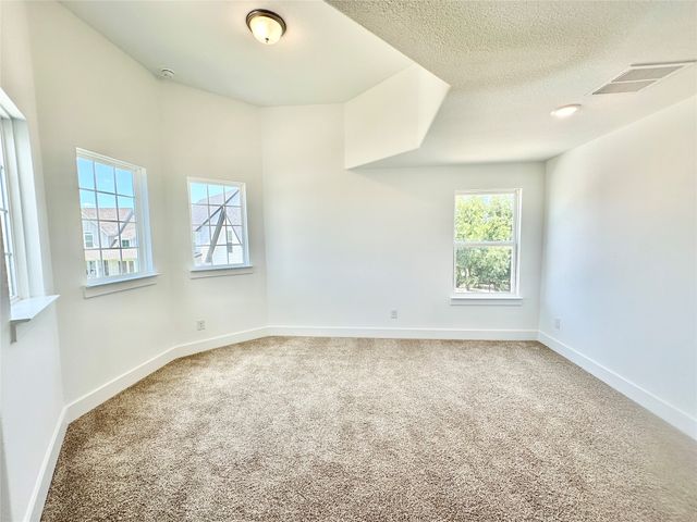 1356 Orange Blossom Court, Gainesville, TX 76240