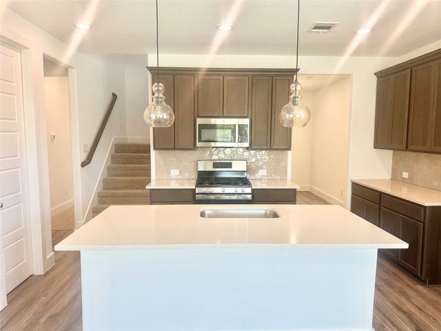 1356 Orange Blossom Court, Gainesville, TX 76240