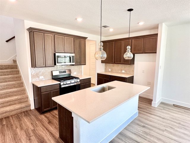 1356 Orange Blossom Court, Gainesville, TX 76240