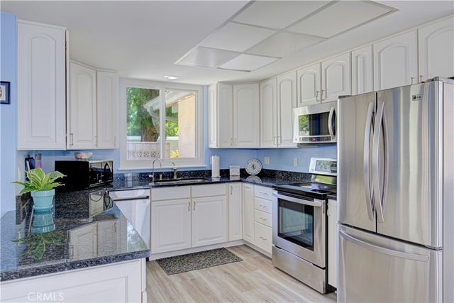 38 Calle Aragon E, Laguna Woods, CA 92637