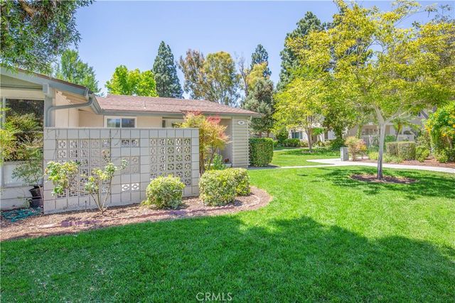38 Calle Aragon E, Laguna Woods, CA 92637