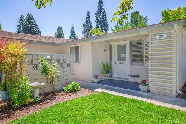 38 Calle Aragon E, Laguna Woods, CA 92637