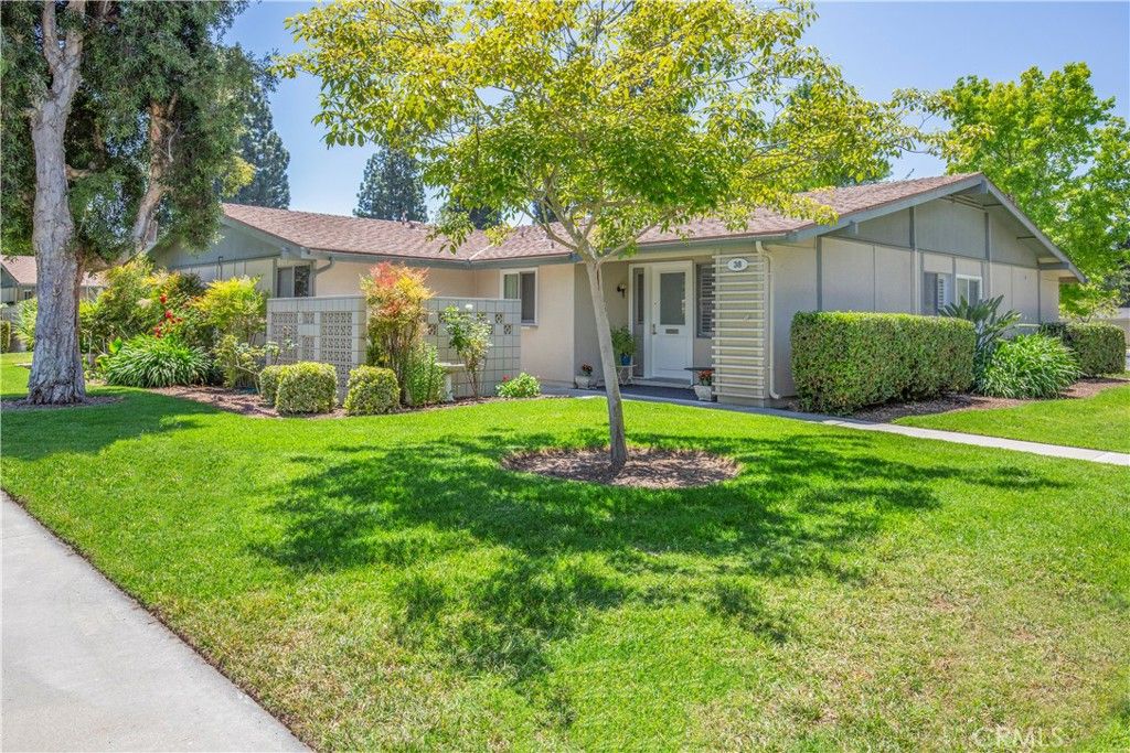 38 Calle Aragon E, Laguna Woods, CA 92637