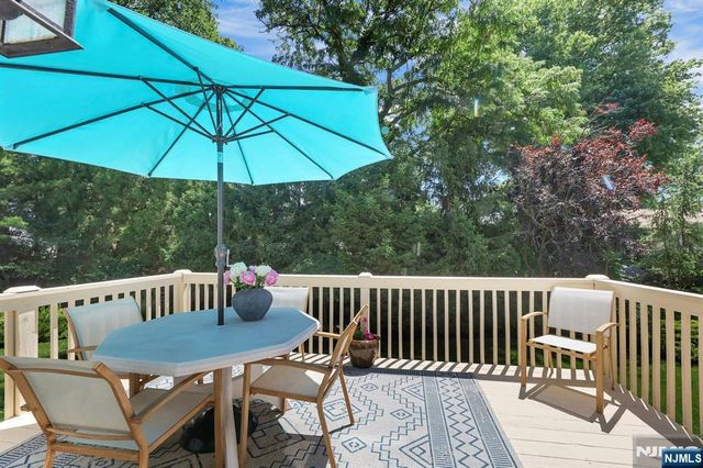 25 Hollywood Avenue, Emerson, NJ 07630