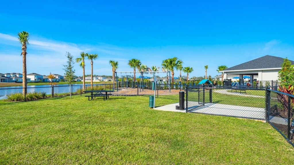 Image 12 of property listing at 846 STEEL DRIVE, Apollo Beach, FL 33572
