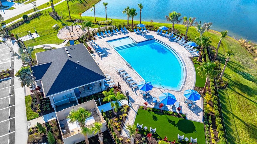 Image 3 of property listing at 846 STEEL DRIVE, Apollo Beach, FL 33572