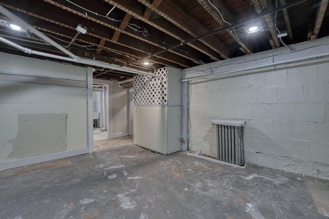 546 N 32nd STREET, Milwaukee, WI 53208