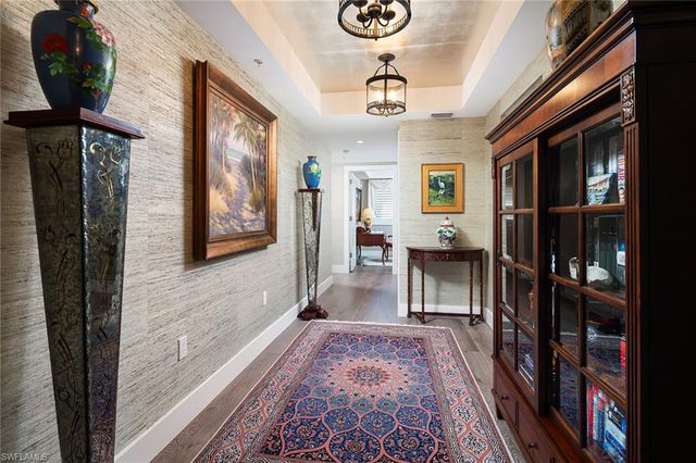 969 8th AVE S # 102, Naples, FL 34102