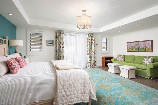 969 8th AVE S # 102, Naples, FL 34102