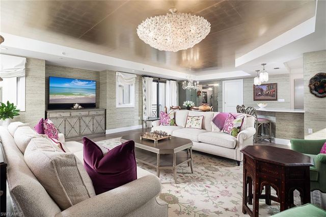 969 8th AVE S # 102, Naples, FL 34102