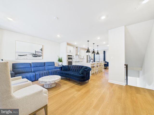 3711 MAYORS WAY, Fairfax, VA 22030