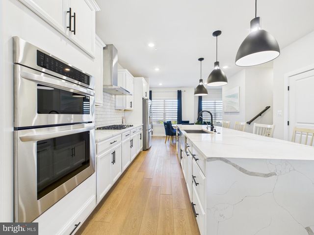 3711 MAYORS WAY, Fairfax, VA 22030