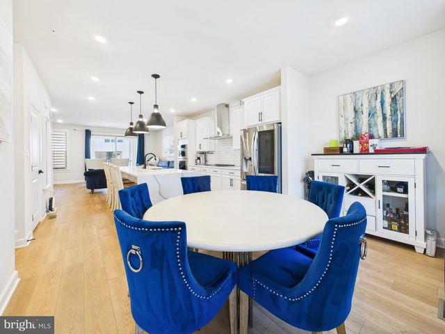 3711 MAYORS WAY, Fairfax, VA 22030