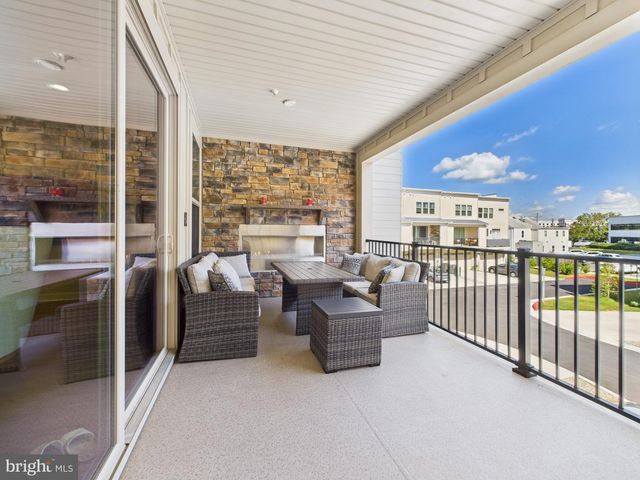 3711 MAYORS WAY, Fairfax, VA 22030