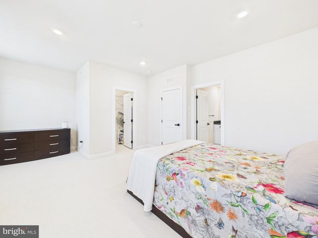 3711 MAYORS WAY, Fairfax, VA 22030