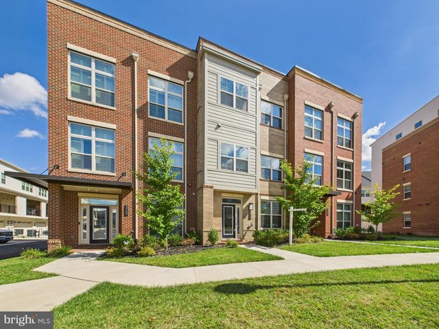 3711 MAYORS WAY, Fairfax, VA 22030