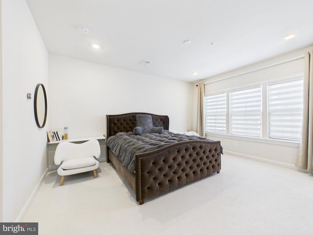 3711 MAYORS WAY, Fairfax, VA 22030