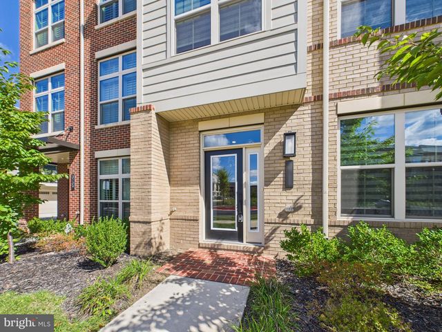 3711 MAYORS WAY, Fairfax, VA 22030