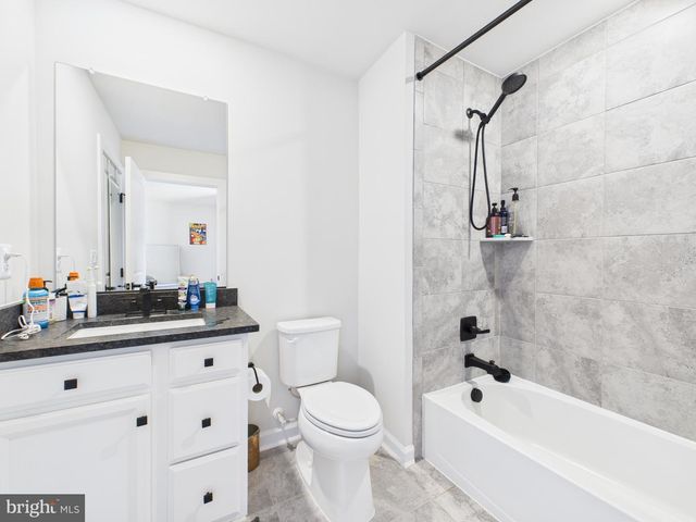 3711 MAYORS WAY, Fairfax, VA 22030