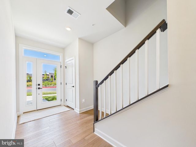 3711 MAYORS WAY, Fairfax, VA 22030