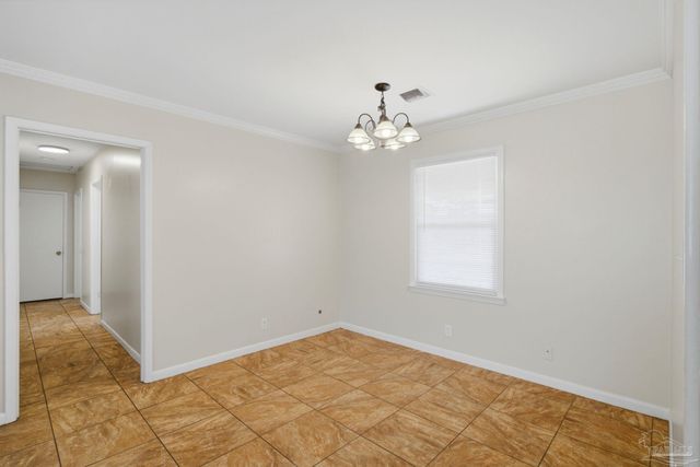 5641 Hibiscus Rd, Pensacola, FL 32504