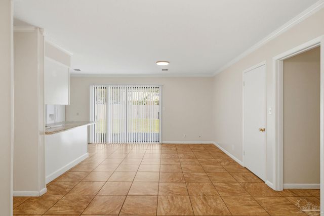 5641 Hibiscus Rd, Pensacola, FL 32504