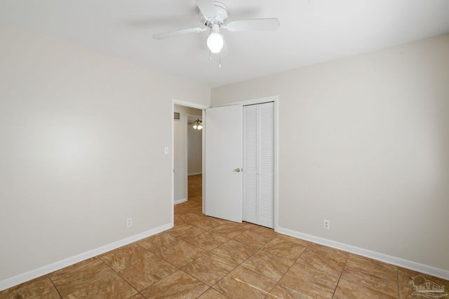 5641 Hibiscus Rd, Pensacola, FL 32504